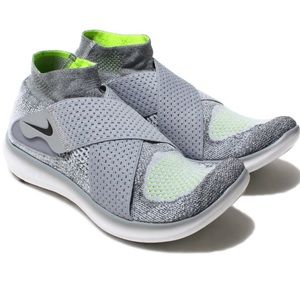 nike flyknit velcro womens